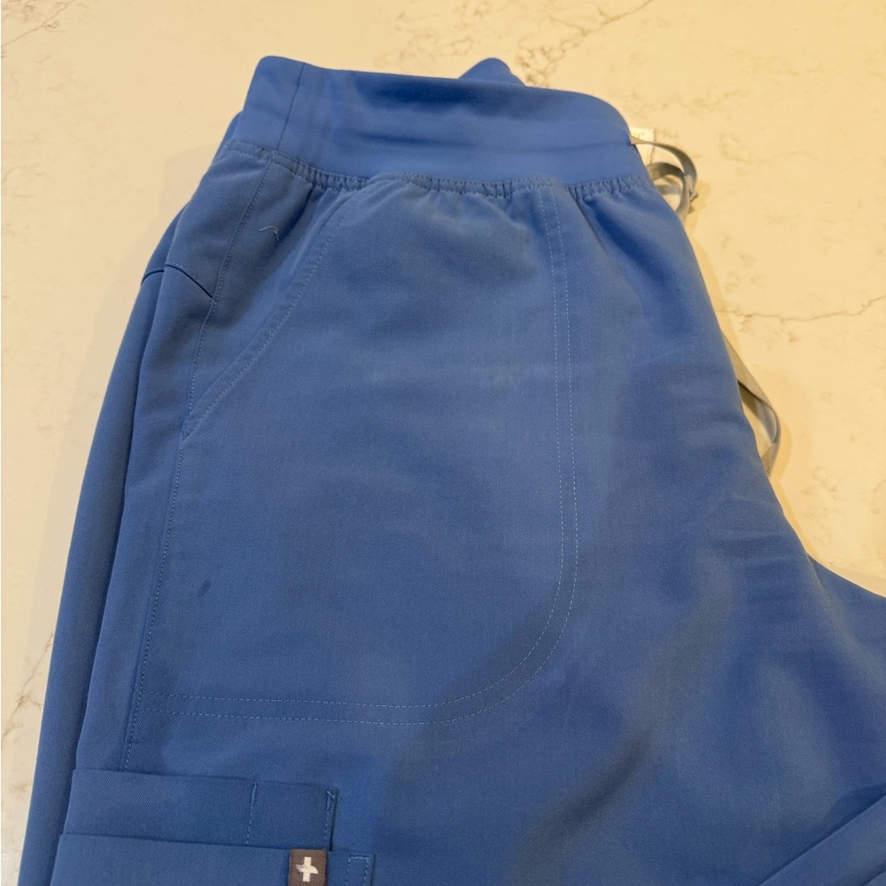 Figs Technical Collection Size Large - image 3